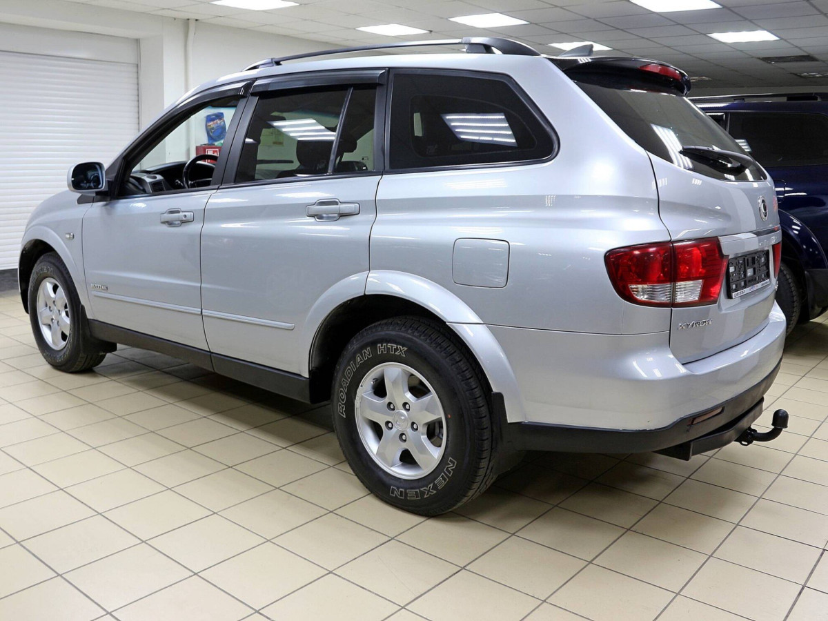 Санг енг 2010. Rexton 2010. SSANGYONG Rexton 2010.