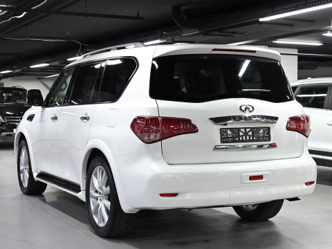 Infiniti QX56